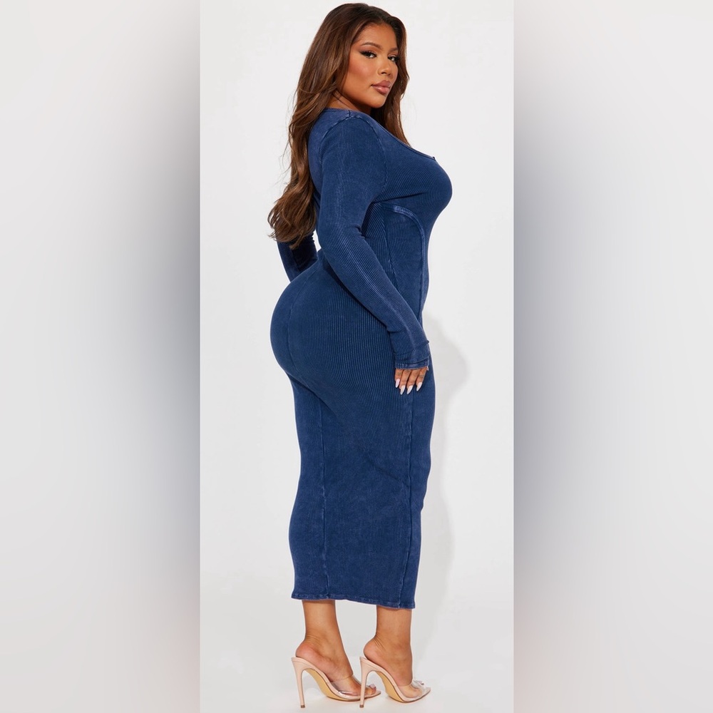 Fashion Nova “Noa” Mineral Wash Midi Dress - Navy - Picture 3 of 5